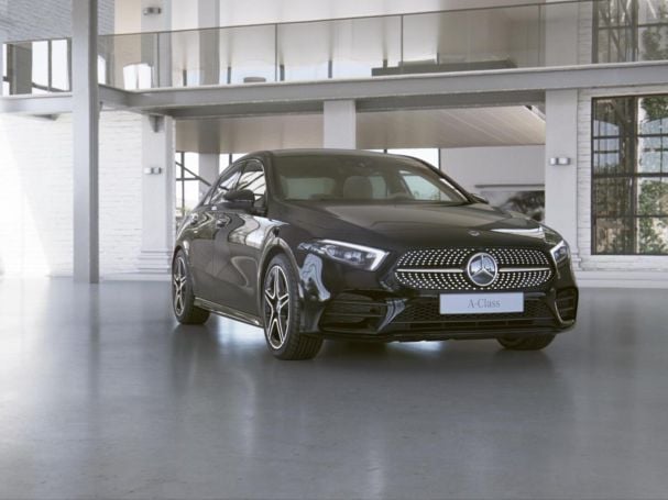 Mercedes-Benz A 250 e Limousine AMG Night 360° Distronic HUD Mercedes-Benz A 250 e Limousine AMG Night 360° Distronic HUD