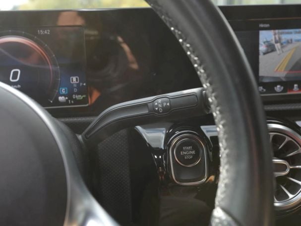 Mercedes-Benz A 250 e Limousine AMG Night MBUX Paket Kamera Mercedes-Benz A 250 e Limousine AMG Night MBUX Paket Kamera