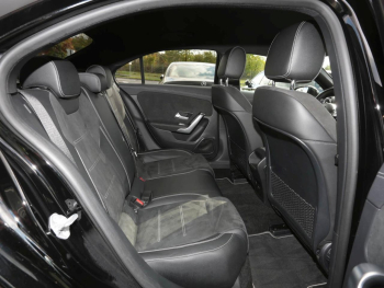 Mercedes-Benz A 250 e Limousine AMG Night MBUX Paket Kamera