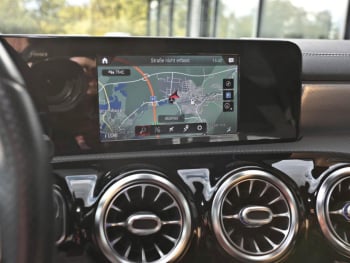 Mercedes-Benz A 250 e Limousine AMG Night MBUX Paket Kamera Mercedes-Benz A 250 e Limousine AMG Night MBUX Paket Kamera