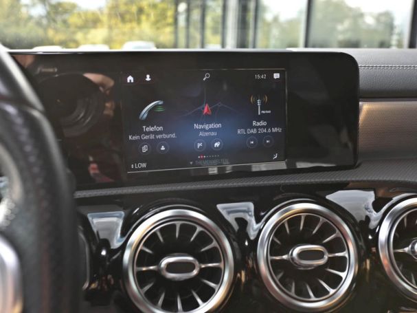 Mercedes-Benz A 250 e Limousine AMG Night MBUX Paket Kamera