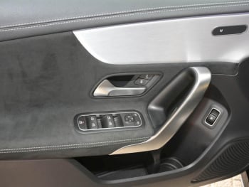 Mercedes-Benz A 250 e Limousine AMG Night MBUX Paket Kamera