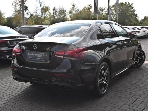 Mercedes-Benz A 250 e Limousine AMG Night MBUX Paket Kamera