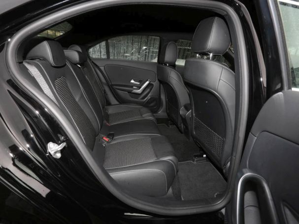Mercedes-Benz A 250 e Limousine Progressive Navi Kamera AHK