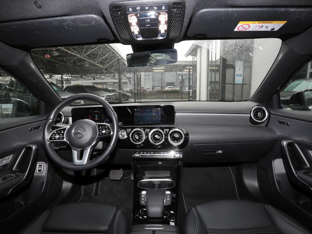 Mercedes-Benz A 250 e Limousine Progressive Navi Kamera AHK