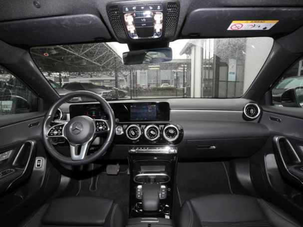 Mercedes-Benz A 250 e Limousine Progressive Navi Kamera AHK