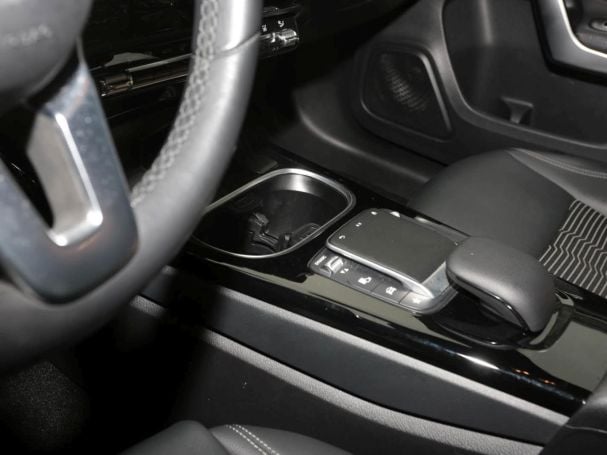 Mercedes-Benz A 250 e Limousine Progressive Navi Kamera AHK Mercedes-Benz A 250 e Limousine Progressive Navi Kamera AHK