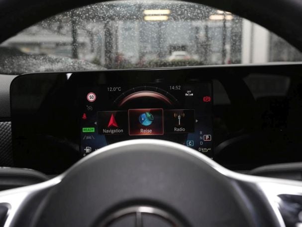 Mercedes-Benz A 250 e Limousine Progressive Navi Kamera AHK