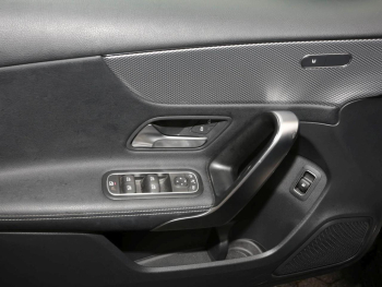 Mercedes-Benz A 250 e Limousine Progressive Navi Kamera AHK