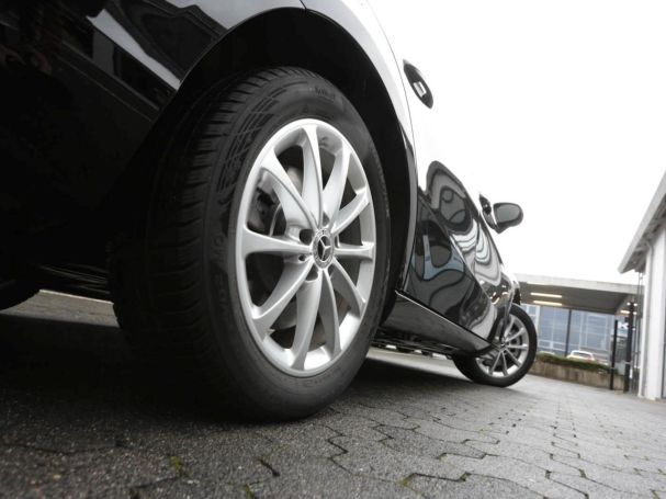 Mercedes-Benz A 250 e Limousine Progressive Navi Kamera AHK Mercedes-Benz A 250 e Limousine Progressive Navi Kamera AHK