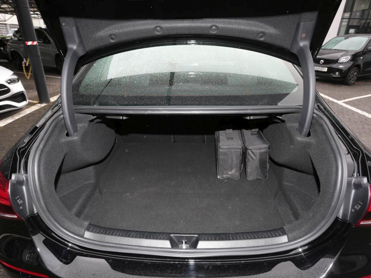 Mercedes-Benz A 250 e Limousine Progressive Navi Kamera AHK Mercedes-Benz A 250 e Limousine Progressive Navi Kamera AHK