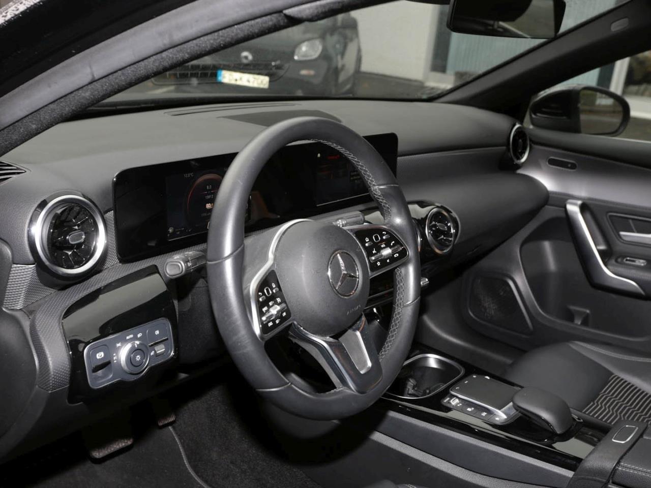 Mercedes-Benz A 250 e Limousine Progressive Navi Kamera AHK