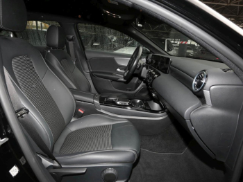 Mercedes-Benz A 250 e Limousine Progressive Navi Kamera AHK