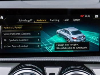 Mercedes-Benz A 250 e Limousine AMG Night MBUX Navi Kamera