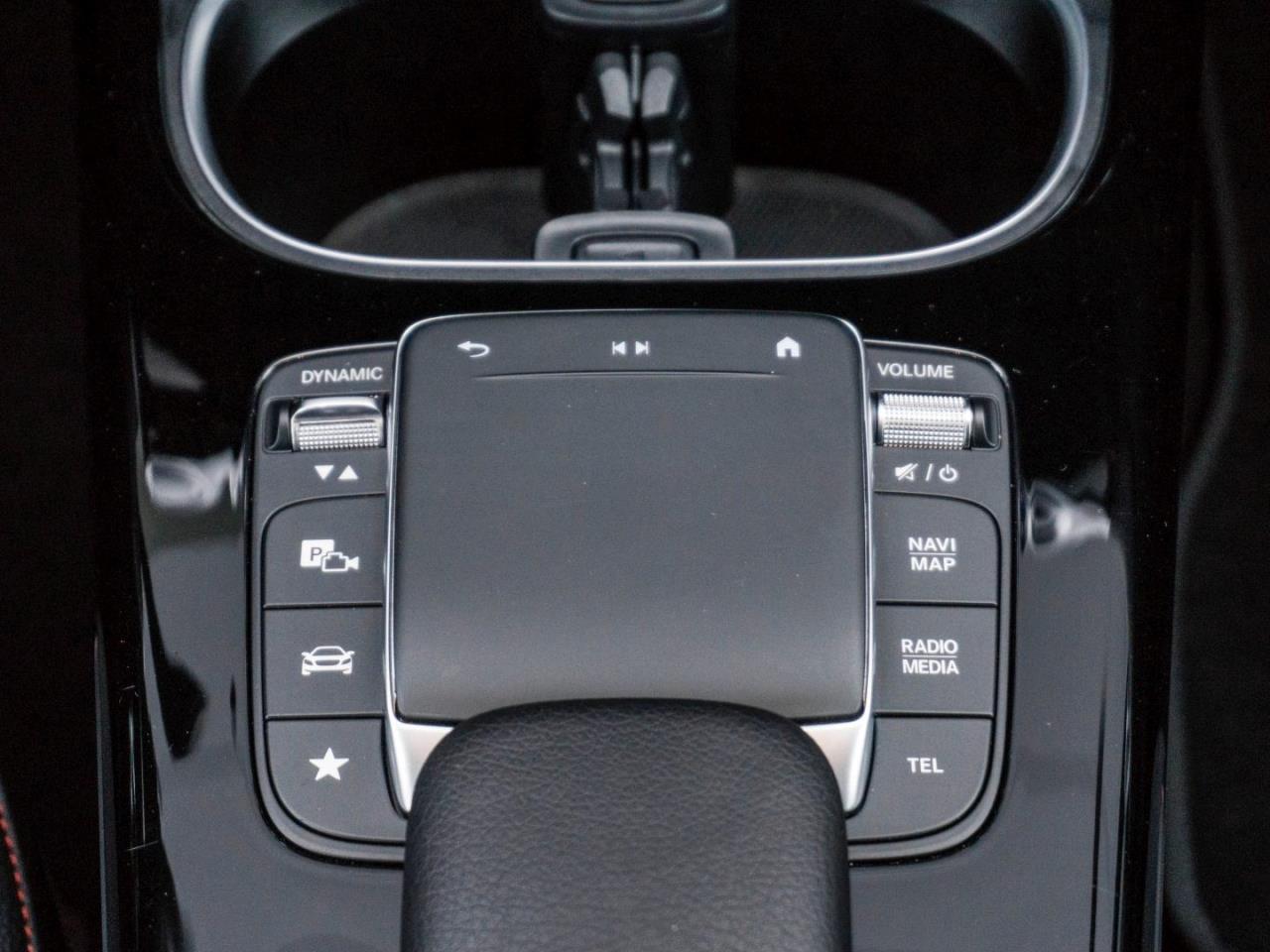 Mercedes-Benz A 250 e Limousine AMG Night MBUX Navi Kamera