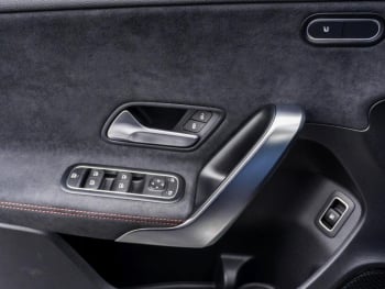 Mercedes-Benz A 250 e Limousine AMG Night MBUX Navi Kamera