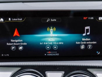 Mercedes-Benz A 250 e Limousine AMG Night MBUX Navi Kamera