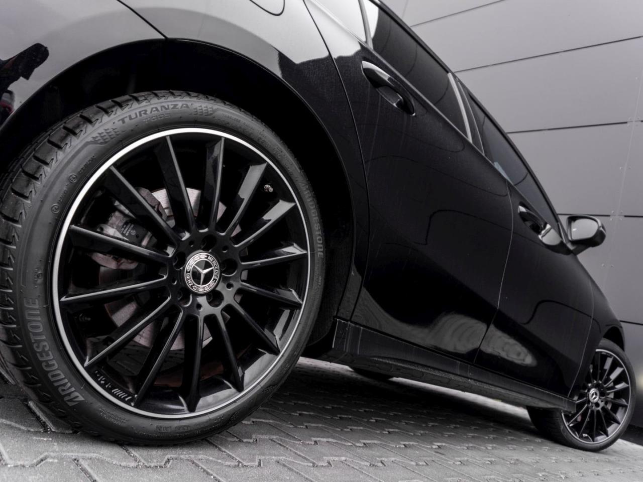 Mercedes-Benz A 250 e Limousine AMG Night MBUX Navi Kamera