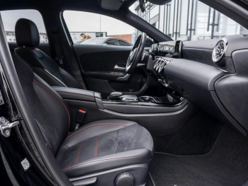 Mercedes-Benz A 250 e Limousine AMG Night MBUX Navi Kamera