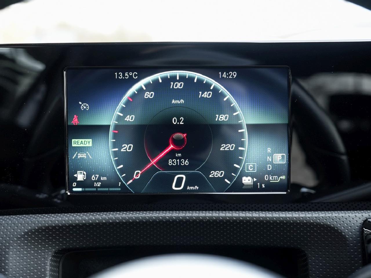 Mercedes-Benz A 250 e Limousine AMG Night Panorama Spur-Paket