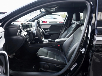 Mercedes-Benz A 250 e Limousine AMG Night Panorama Spur-Paket