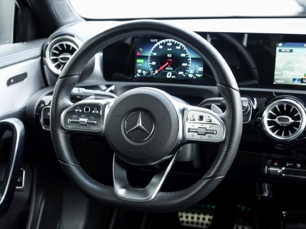 Mercedes-Benz A 250 e Limousine AMG Night Panorama Spur-Paket