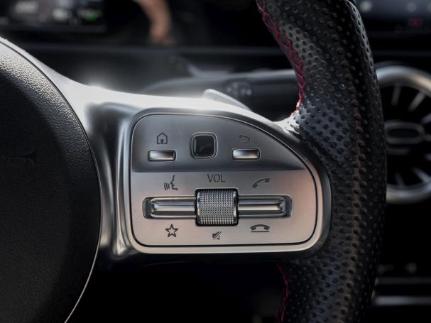 Mercedes-Benz A 250 e Limousine AMG Night MBUX Navi Kamera SHZ