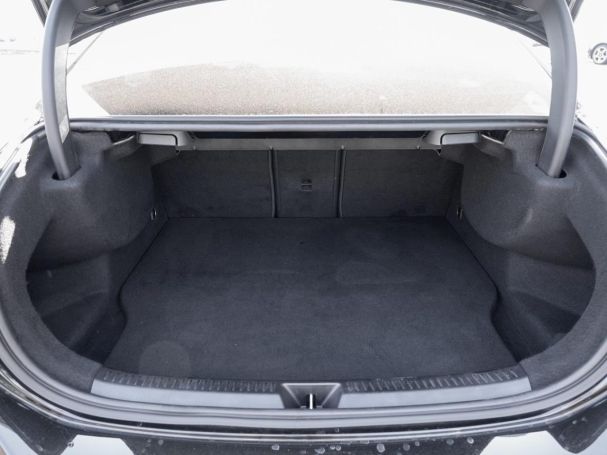 Mercedes-Benz A 250 e Limousine AMG Night MBUX Navi Kamera SHZ