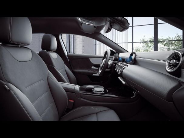 Mercedes-Benz A 250 e Limousine AMG Night EDITION2020 Kamera Mercedes-Benz A 250 e Limousine AMG Night EDITION2020 Kamera