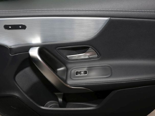 Mercedes-Benz A 250 e Limousine AMG Night Panorama Kamera AHK Mercedes-Benz A 250 e Limousine AMG Night Panorama Kamera AHK