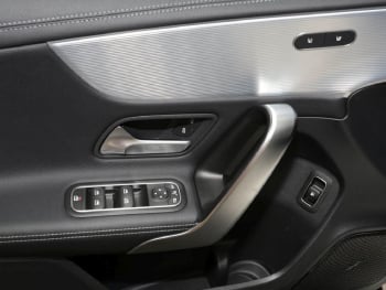 Mercedes-Benz A 250 e Limousine AMG Night Panorama Kamera AHK Mercedes-Benz A 250 e Limousine AMG Night Panorama Kamera AHK