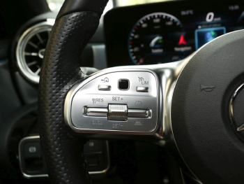 Mercedes-Benz A 250 e Limousine AMG Night Panorama Kamera AHK