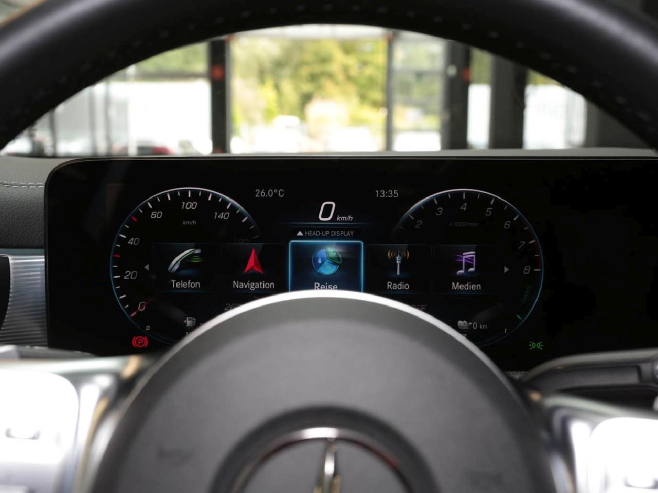 Mercedes-Benz A 250 e Limousine AMG Night Panorama Kamera AHK Mercedes-Benz A 250 e Limousine AMG Night Panorama Kamera AHK