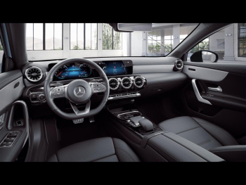 Mercedes-Benz A 250 e Limousine AMG Night Panorama Kamera AHK
