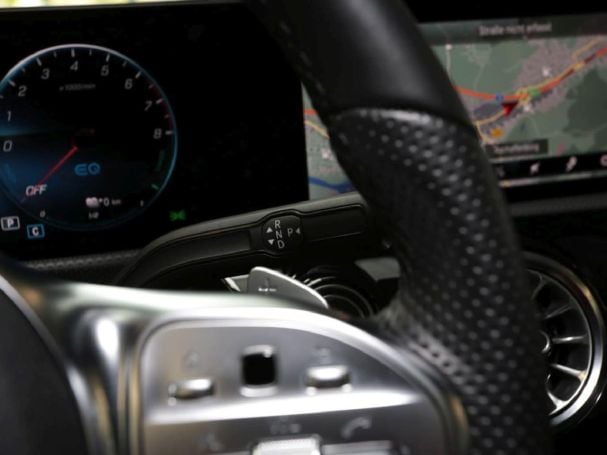 Mercedes-Benz A 250 e Limousine AMG Night Panorama Kamera AHK Mercedes-Benz A 250 e Limousine AMG Night Panorama Kamera AHK