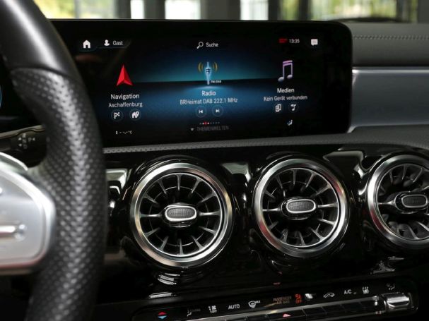 Mercedes-Benz A 250 e Limousine AMG Night Panorama Kamera AHK Mercedes-Benz A 250 e Limousine AMG Night Panorama Kamera AHK