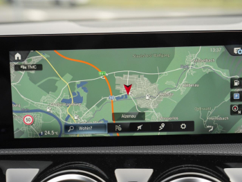 Mercedes-Benz A 250 e Limousine AMG MBUX Navi AHK ParkP Klima