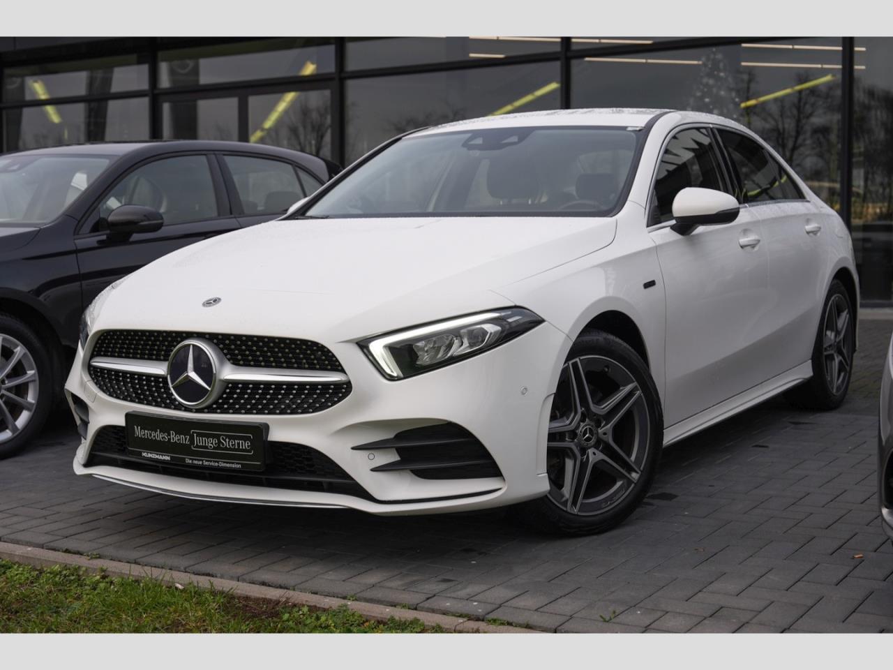 Mercedes-Benz A 250 e Limousine AMG MBUX Navi AHK ParkP Klima