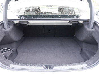 Mercedes-Benz A 250 e Limousine AMG MBUX Navi AHK ParkP Klima