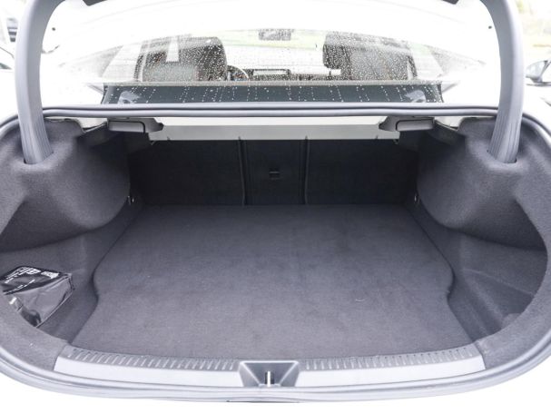 Mercedes-Benz A 250 e Limousine AMG MBUX Navi AHK ParkP Klima