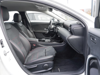 Mercedes-Benz A 250 e Limousine AMG MBUX Navi AHK ParkP Klima