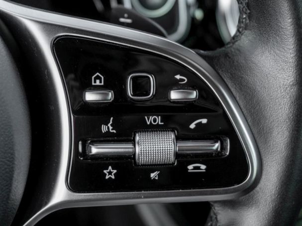 Mercedes-Benz A 250 e Limousine Progressive Navi Park-Assist