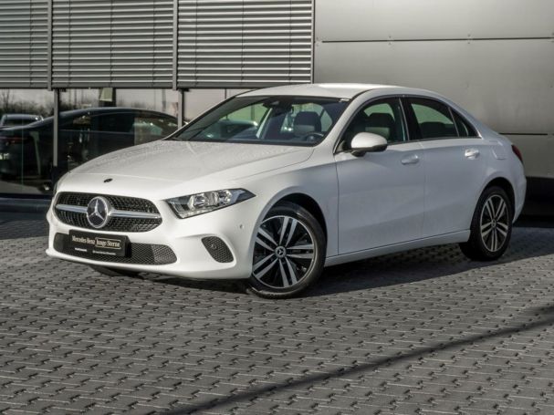 Mercedes-Benz A 250 e Limousine Progressive Navi Park-Assist