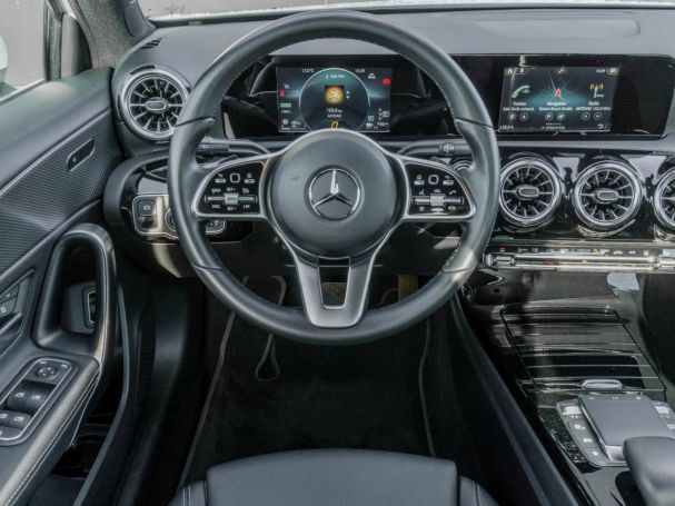 Mercedes-Benz A 250 e Limousine Progressive Navi Park-Assist