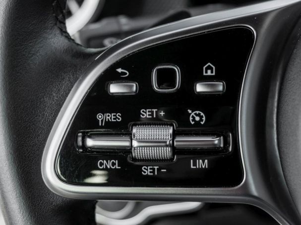 Mercedes-Benz A 250 e Limousine Progressive Navi Park-Assist