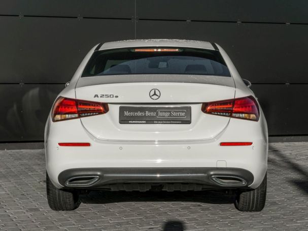 Mercedes-Benz A 250 e Limousine Progressive Navi Park-Assist