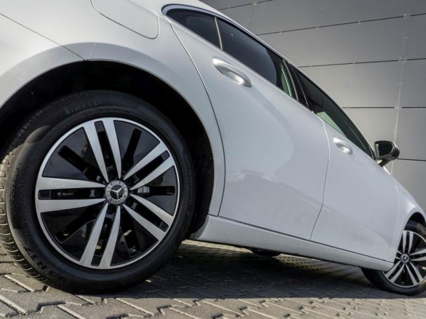 Mercedes-Benz A 250 e Limousine Progressive Navi Park-Assist