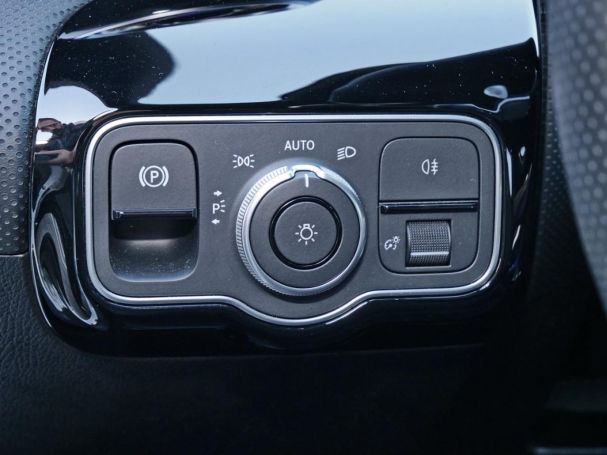 Mercedes-Benz A 250 e Limousine AMG Night MBUXNavi+ Kamera