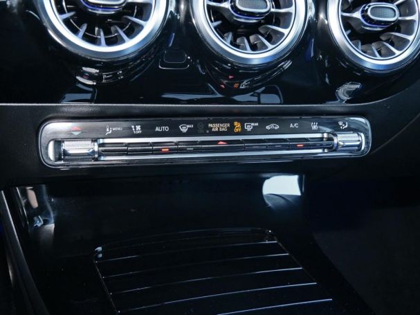 Mercedes-Benz A 250 e Limousine AMG Night MBUXNavi+ Kamera