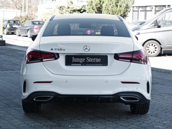 Mercedes-Benz A 250 e Limousine AMG Night MBUXNavi+ Kamera